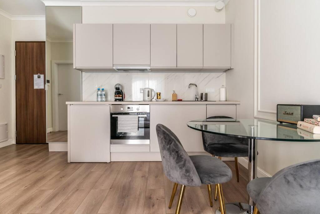 Golden Apartments -City Center - Mennica Residence Varšava Exteriér fotografie